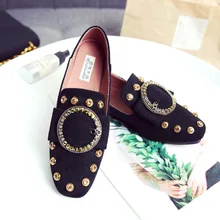 Круглая пряжка тонкие туфли с заклепками, большие размеры 34-44, бархатные с квадратным носком, Мокасины, mujer, Ретро стиль, два способа ношения, криперы