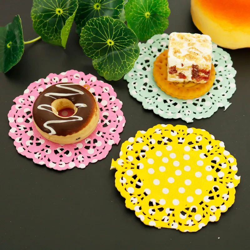 Dots Paper Lace Doilies 3.5inch 8.8cm Round Decorative Tableware Placemats Cake Packaging Paper Pads Mats