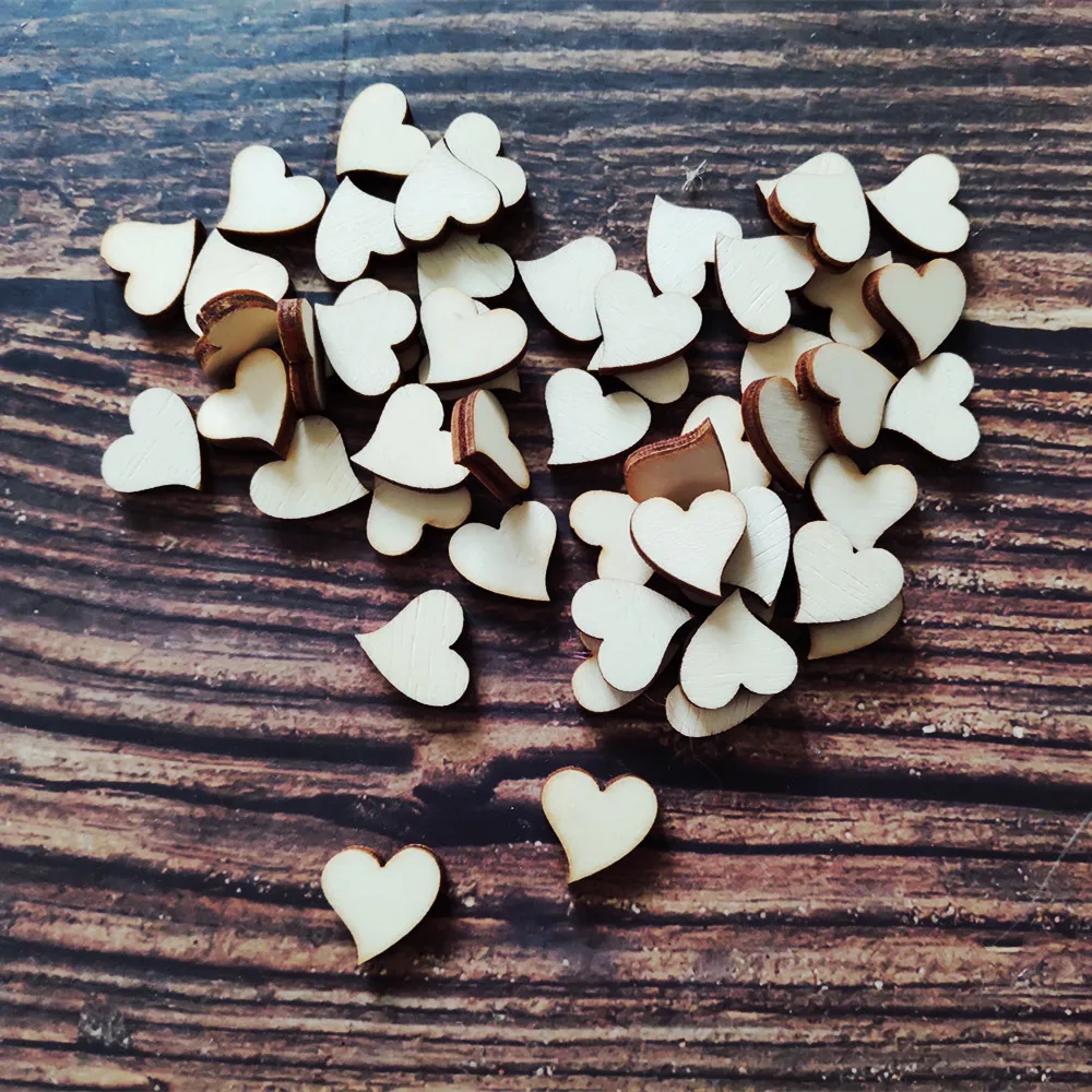 

50pcs 1.5cm Mini Wooden Heart Craft Embellishments Scrapbooking Decoration Gift Decoupage Small Wood Heart Confetti