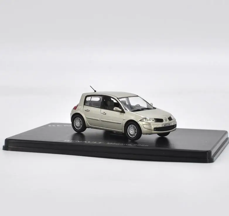 Модель автомобиля из сплава в масштабе 1:43 игрушечный автомобиль с высокой