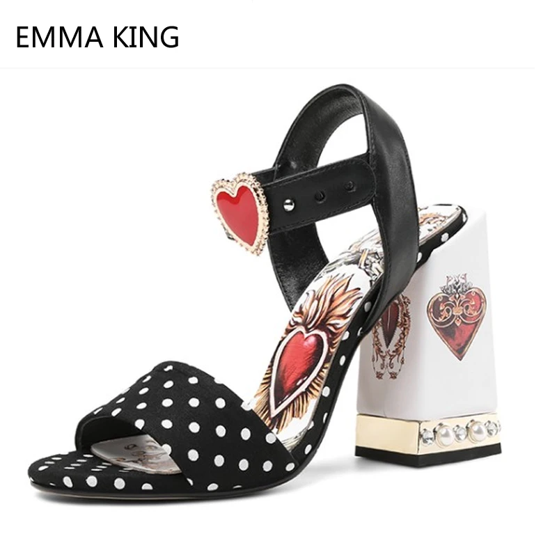

2019 Red Heart Gladiator Sandals Women Ankle Strap Open Toe Crystal Pearl Studded Thick Heels Summer Party Wedding Shoes Ladies