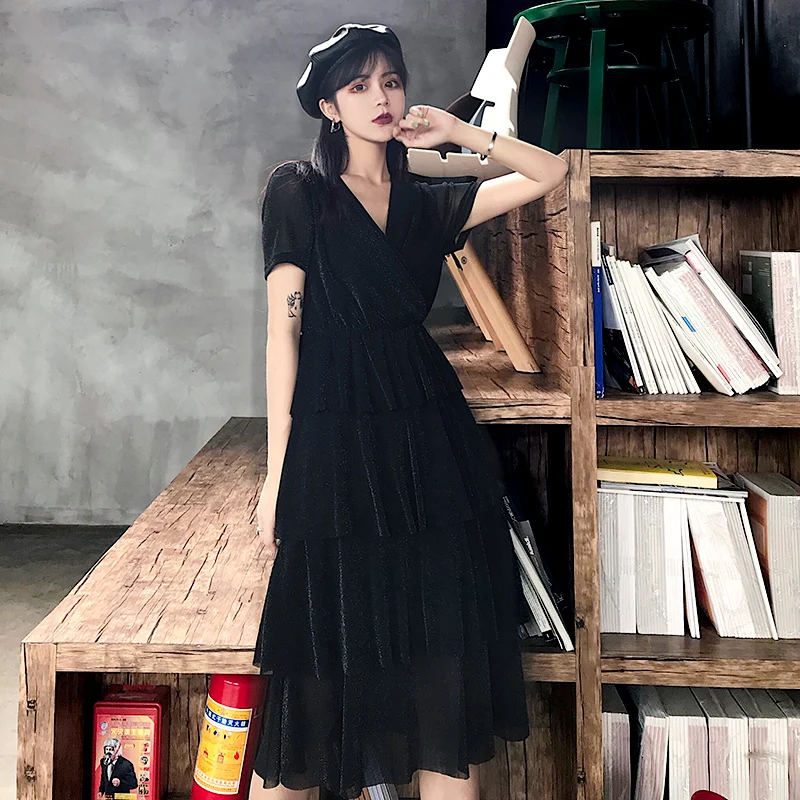

2019 new fashion women's dresses French retro high waist short sleeve V-neck waist slimming long dress