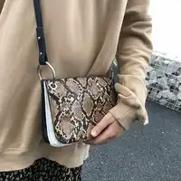 3 フラップバッグ韓国ヘビ円形のレトロな小バッグファッションショルダーバッグ女性の財布やハンドバッグ女の子 Crossboday スリングバッグ
