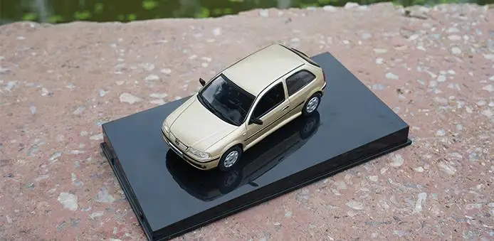 1:43 GOL VW игрушечный автомобиль из сплава, высокая модель модели автомобиля, литая металлическая модель игрушечного автомобиля, Изысканные Подарки - Цвет: 3