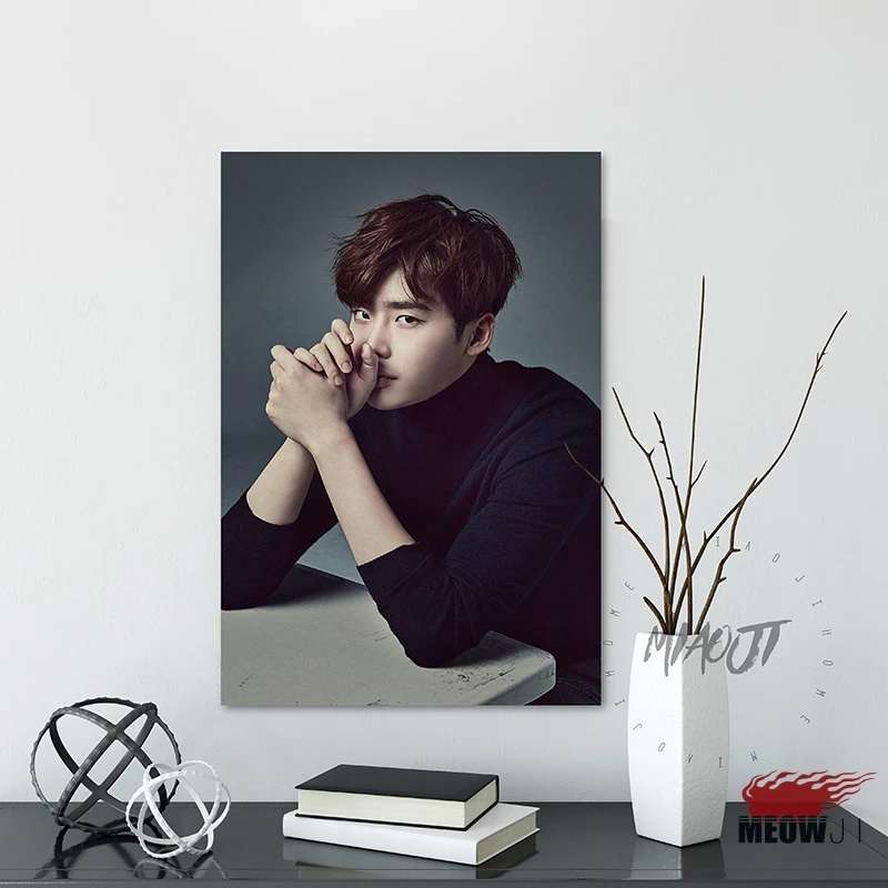 

Korea Famous Star Lee Jong Suk Posters Wall Art Printed Canvas Painting Room Decoration Wall Decor Picture