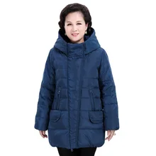 Плюс размер женский пуховик среднего возраста утолщенный Большой размер с капюшоном одежда для мамы теплое белое пуховое пальто chaqueta mujer