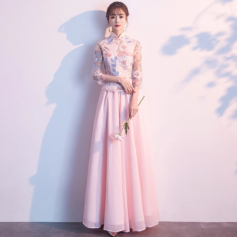 Свадебные туфли невесты с вышивкой китайское платье Винтаж Кнопка Новинка кружевное платье Ципао розового цвета с цветочным узором и