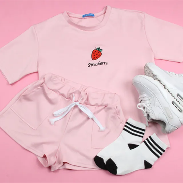 HziriP 2018 Summer Women’s Tracksuit Fruit Embroidery 2 Piece Set Woman Suits Short Sleeve T-shirt Tops + Shorts Pants Outfit