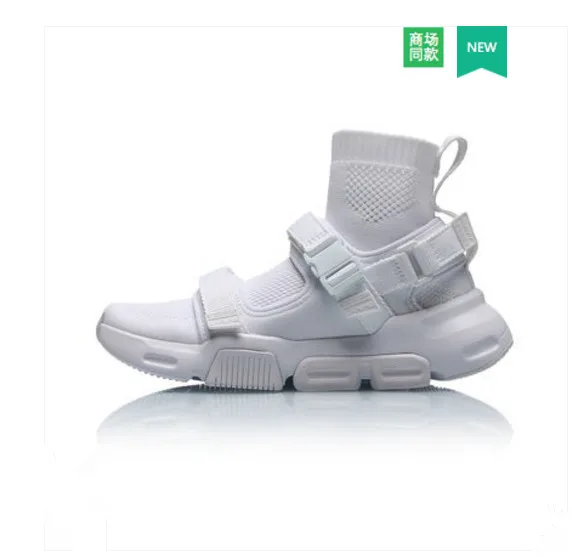 

COUNTERFLOW source X Chen Peng New York Fashion Week catwalk with the same paragraph high high running shoes men