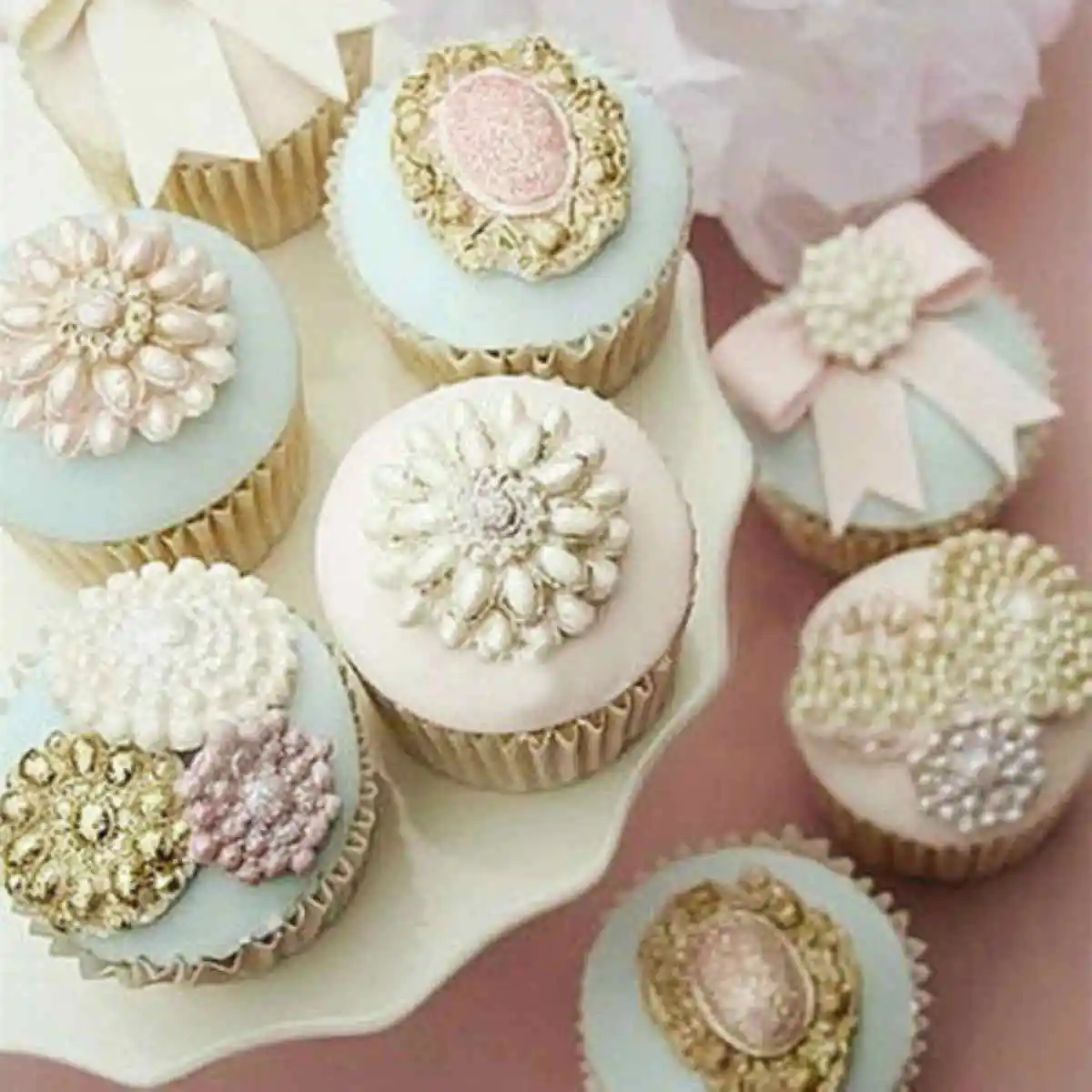 JX-LCLYL Silicone Brooch Jewelry Bowknot Fondant Cake Cupcake Decorating Chocolate Mould