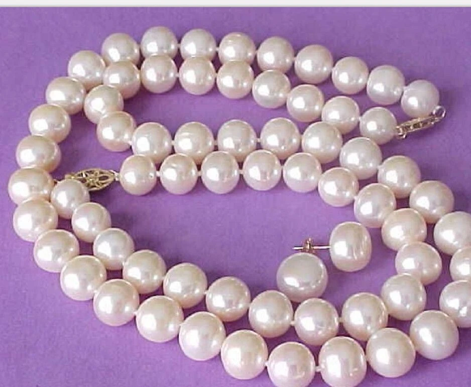 White Lingerie Pearl Necklace