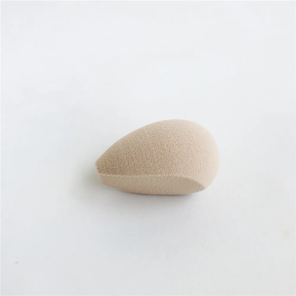 Fenty Beauty Precision Makeup Sponge 100 _ 7