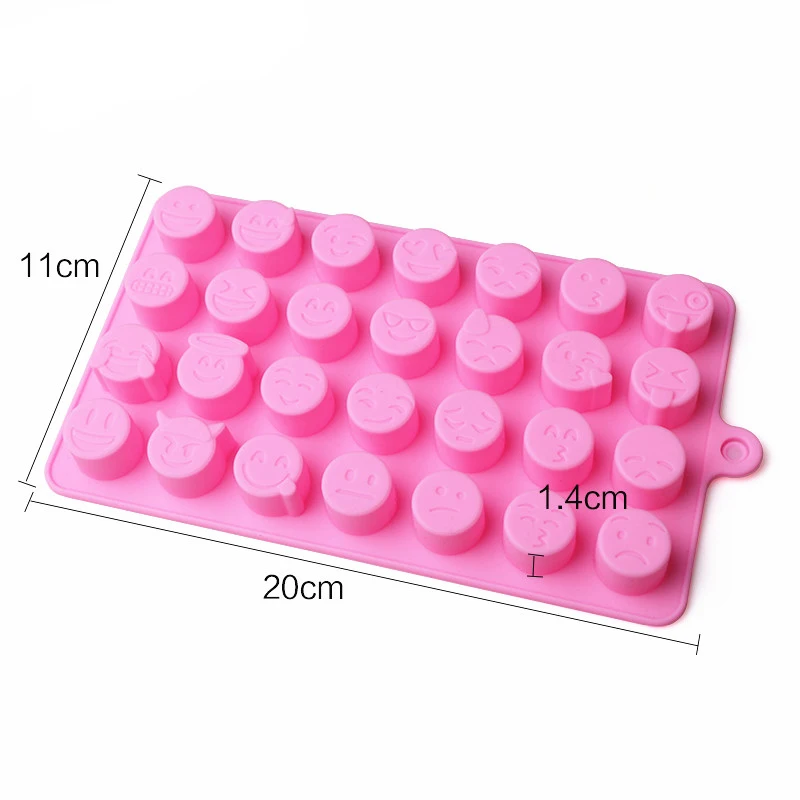 Delidge-1-pc-28-Holes-QQ-Expression-Chocolate-Molds-Silicone-Cute-Lovely-Emoji-Expression-Fondant-Chocolate (4)
