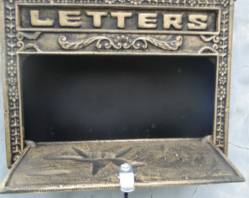 Vintage Decorative Cast Iron Mailbox Postbox Mail box, Wall Mounted Wrought Iron Letter Box Metal Garden Supplies Free Shipping