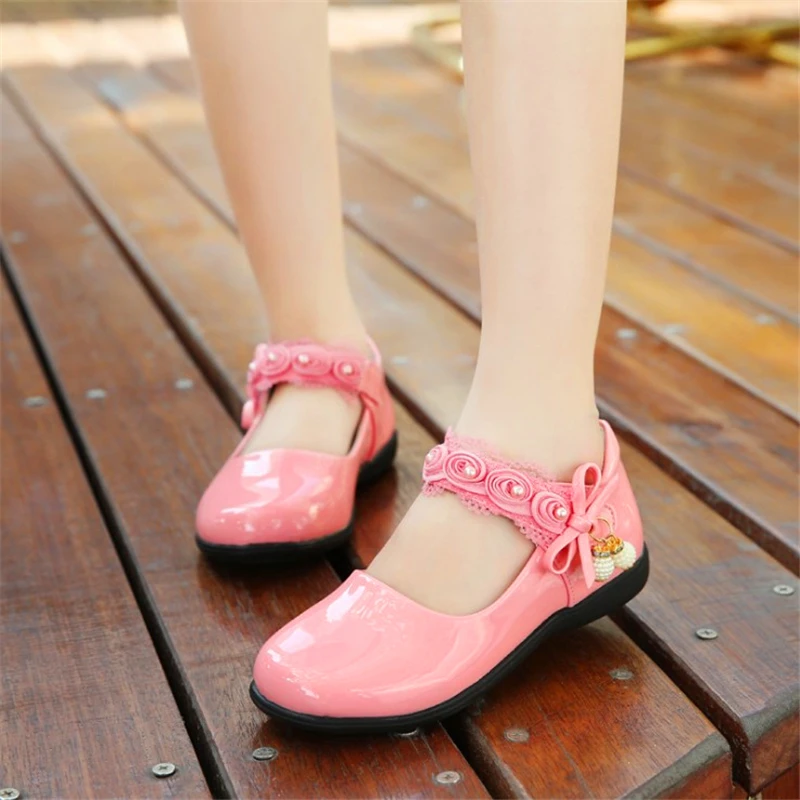 

Summer Girls Shoes for Kids Dress Princess Sheos Pink Leather Sandals Flowers Fashion Korean Children Black Flat Shoes Wedding