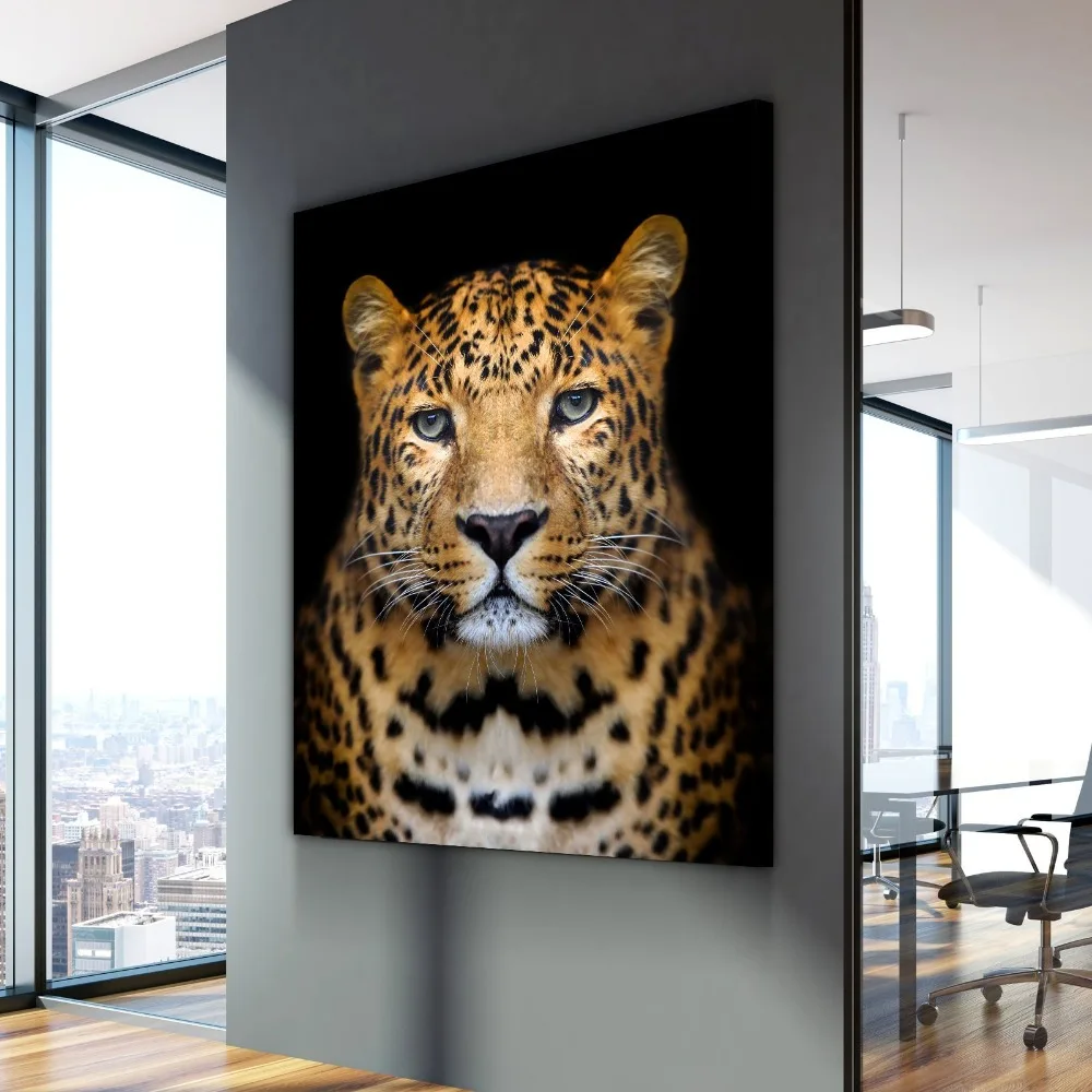 Beautiful_Cheetah_office_mockup_copy_2000x