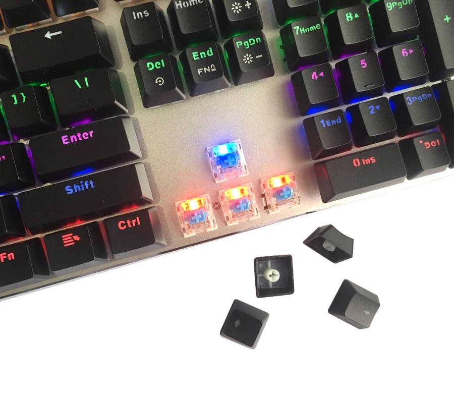 900