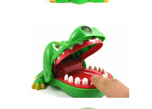 Необычный креативный Паровозик всего человека смешной рот большой рот крокодил