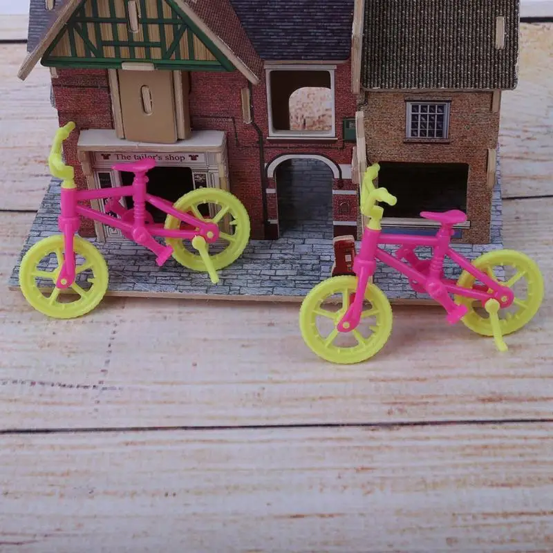 2pcs/lot Kids Mini Bicycles Toy Plastic Children Handmade Bike for Doll Accessories Child Play House Girls Dollhouse Preted Play