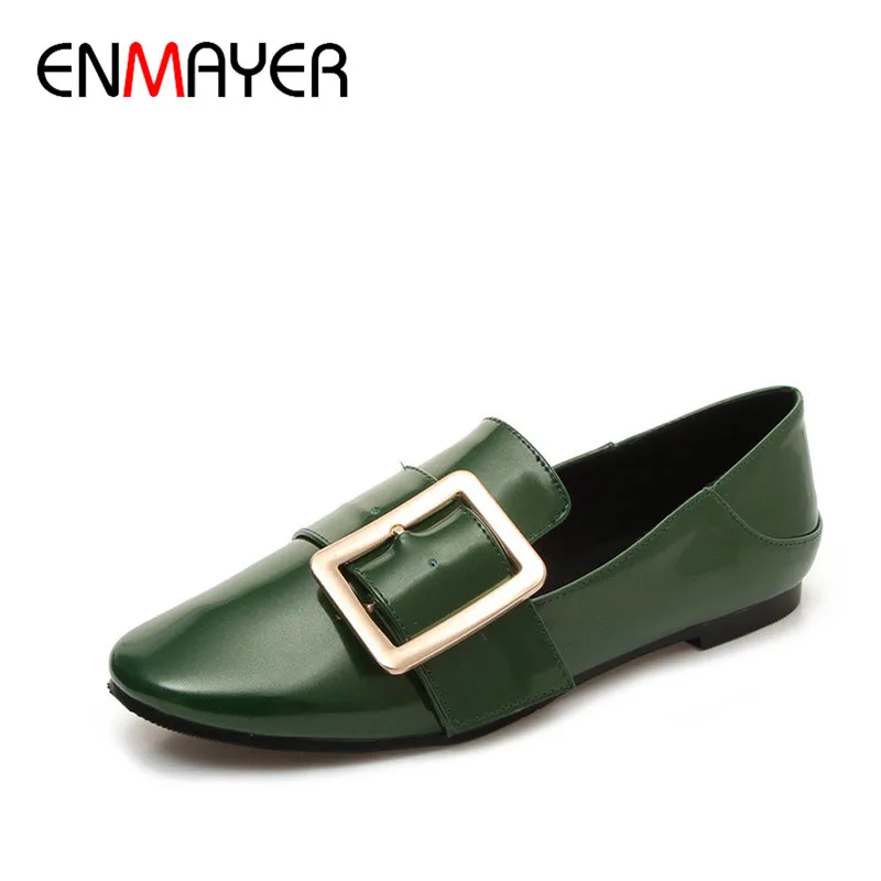 solid round toe leather flat loafer