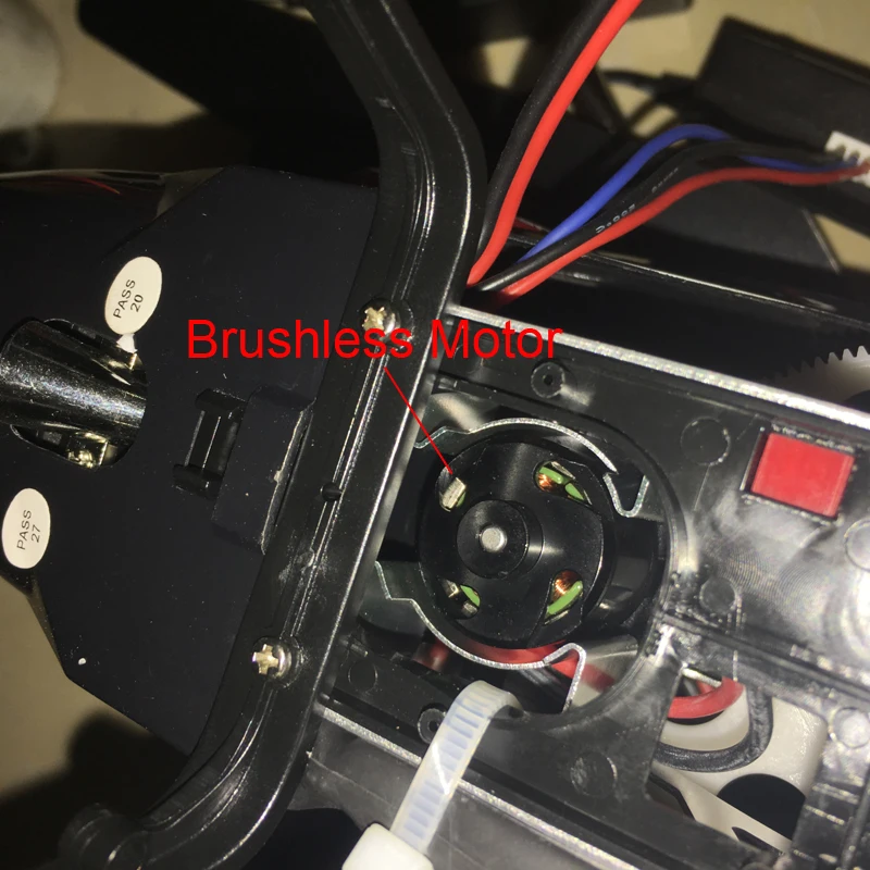 WLtoys V913 бесщеточная версия V913B 4CH большой Радиоуправляемый вертолет RTF 2 4G со