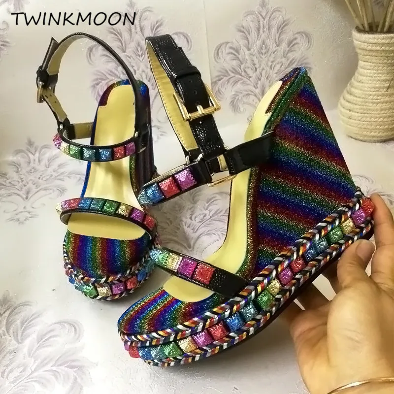Platform sandal05