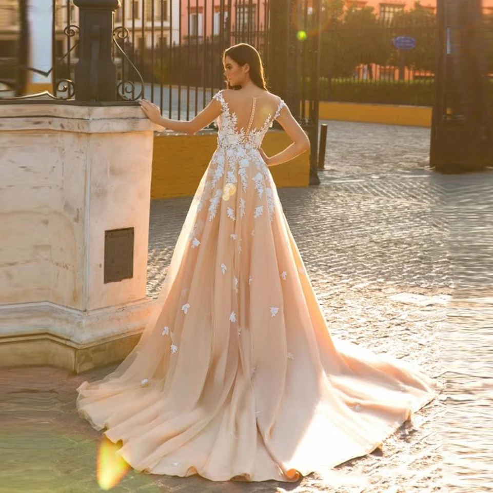 Vestido-de-noiva-New-Luxury-Wedding-Dress-2017-Scoop-Neck-Cap-Sleeves-Sweep-Train-Champagne-Applique (1)