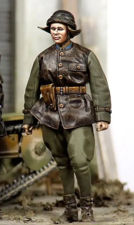 

1/35 Resin Figure Model Kits Hungarian Panzer Crewman Unassembled unpainted