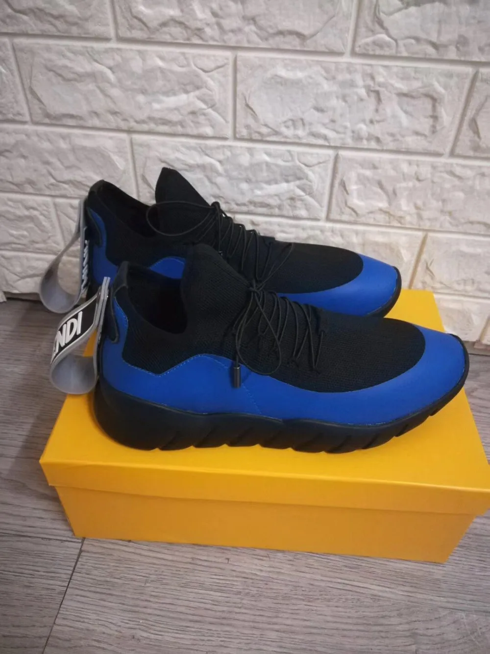 

2019 Spring and autumn new Woman Brand Casual Shoes Lace Luxury Round Head Comfort Designer Women's sports shoes size 35-45