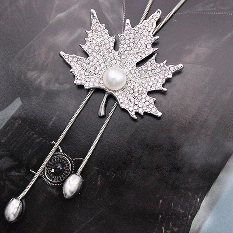 Maple Leaves Shape Crystal Simulated Pearl Long Necklace For Women New Design Shining Fashion Sweater Chain Necklace