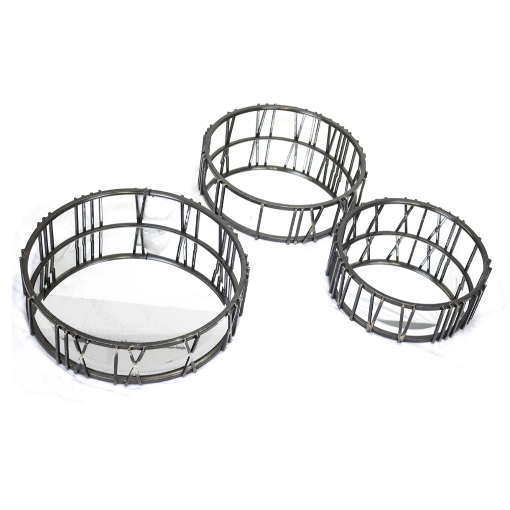 Striking Set of 3 Metal Wall Mirrors, Silver