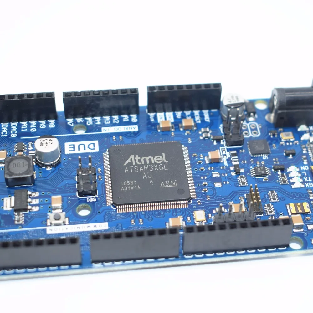 Из-за 2012 R3 ARM версия Главная Управление доска ATSAM3X8E ARM основные Управление доска с usb кабелем