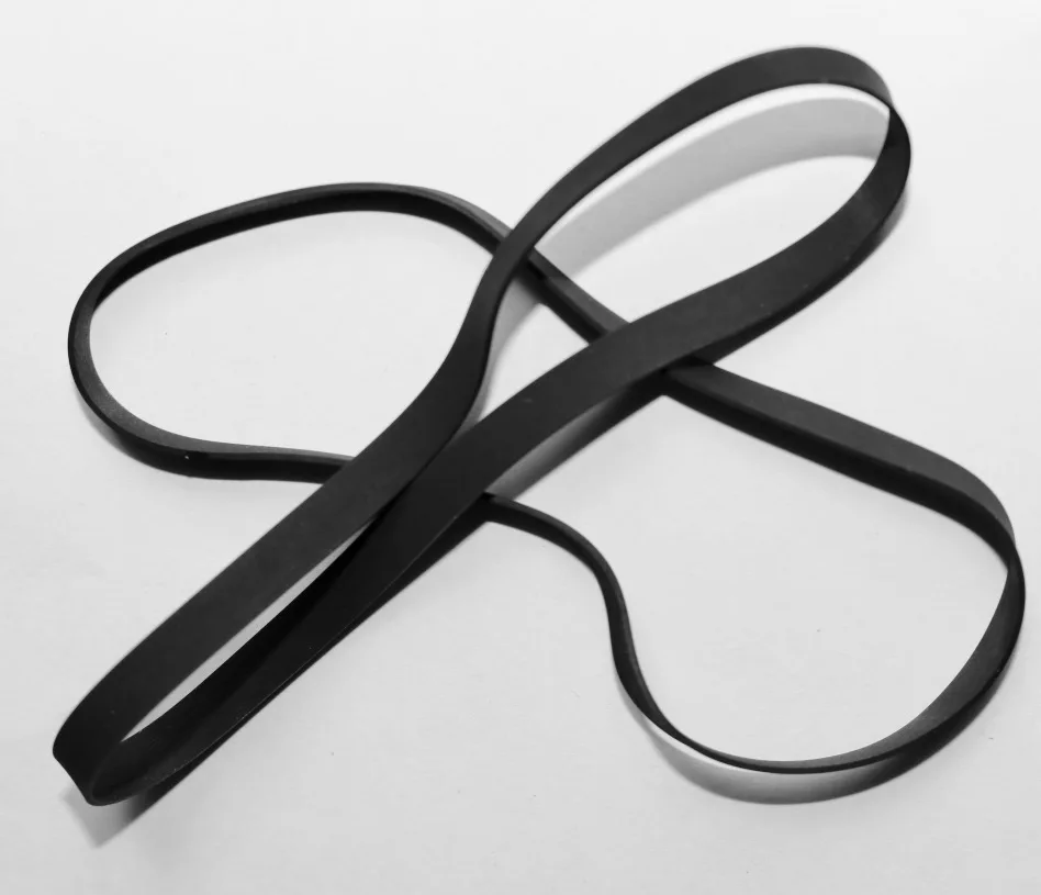 

2Pieces Fold Length:90mm Thickness:0.6mm Width:8mm Opener Record Player Belt Recorder Drive Transmission Flat Rubber Belt