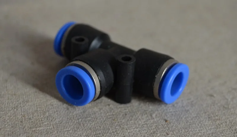 Nuovo 30 Pz Tee Raccordo Pneumatico 6Mm A 6Mm One Touch End T Connettore Raccordi Rapidi Pe06