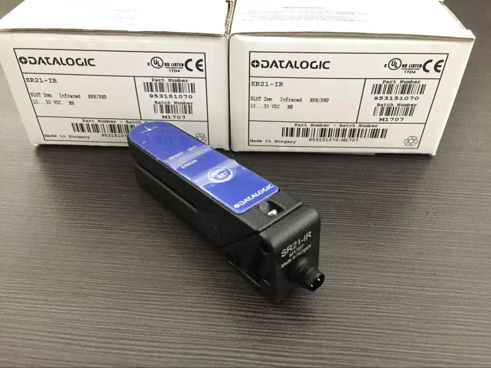 

New original Italy DATALOGIC SR21-IR tag | slot type switch sensor
