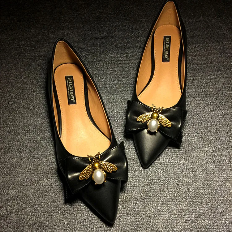 Koovan/женская кожаная обувь; Новинка года; женские свадебные туфли с острым носком и бантом-бабочкой с красной подошвой; женская обувь, увеличивающая рост