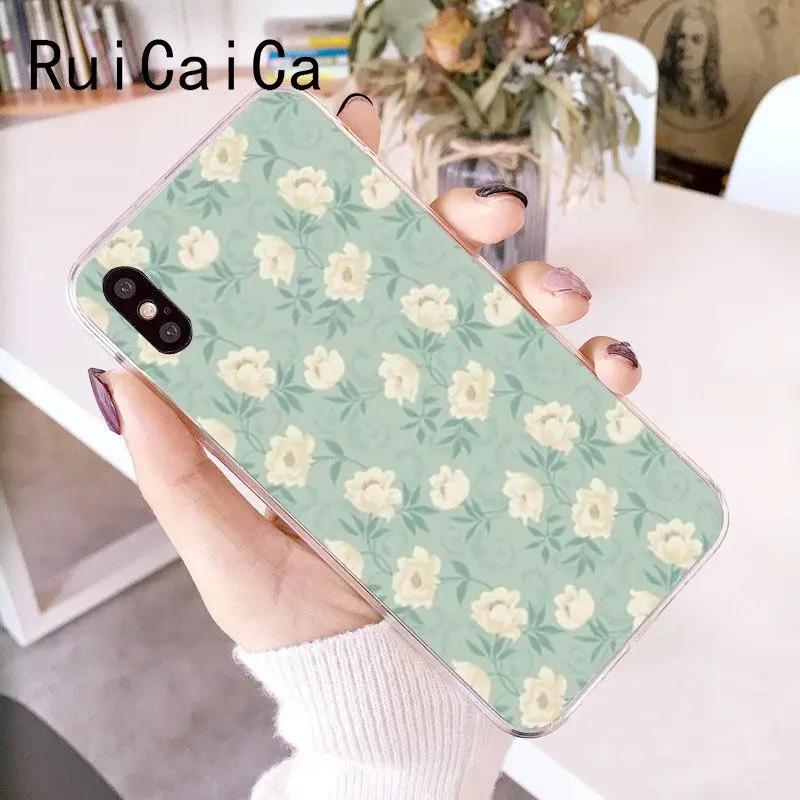 Fresh green small floral