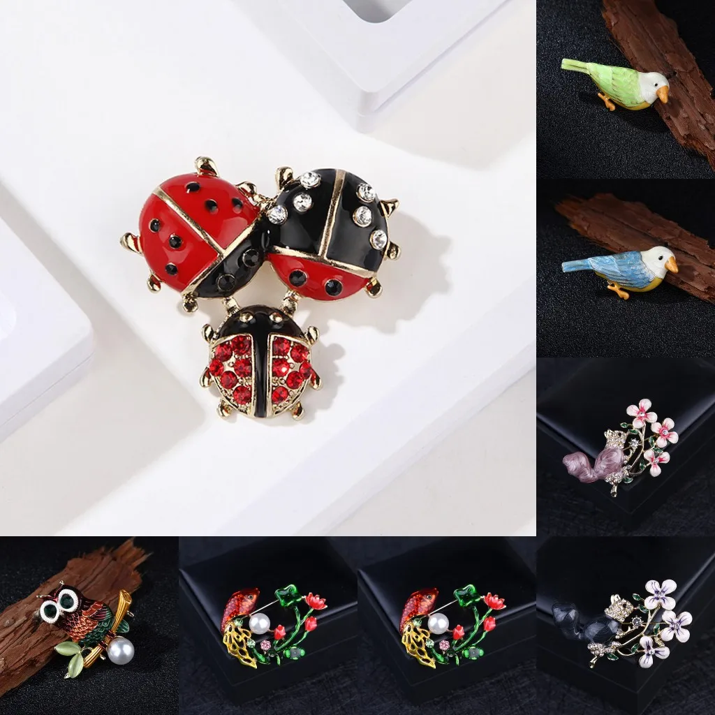 

7 Styles Female Retro Brooch Crystal Pearl Alloy Owl Squirrel Red Ladybug Fish Carp Parrot Animal Brooches Badge Pins For Women