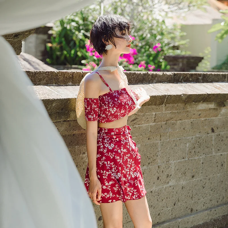 

2018 Bikinis Suit, Female Three Piece Set, Conservative, Slim, Shaded, High Waist, Beach, Hot Spring, Holiday, Swimming Suit.