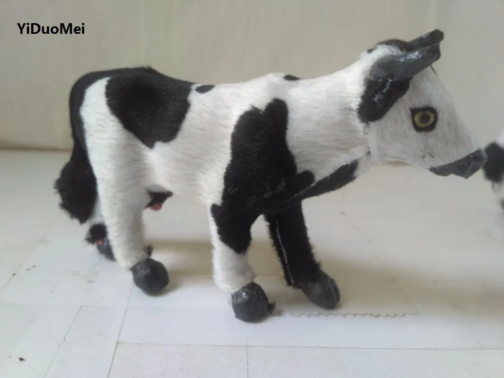 

Маленькая молочная корова 12x8 см, модель из пластика и меха, подарок ручной работы для коровы, украшение для дома p0707