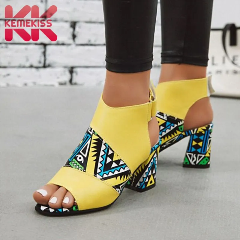 Graffiti Print Peep Toe Casual Sandals 