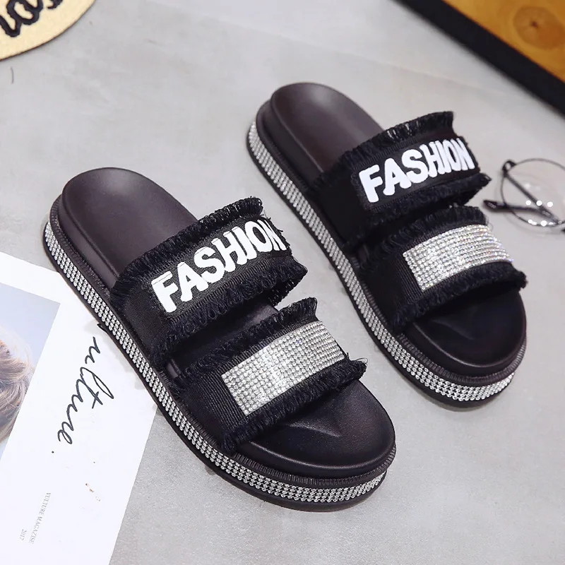 

Women Beach Flip Flops Slippers Crystal Bling Fashion Flat Shoes Women Top Brand Home Summer Slippers Slides Woman Ladies Shoes