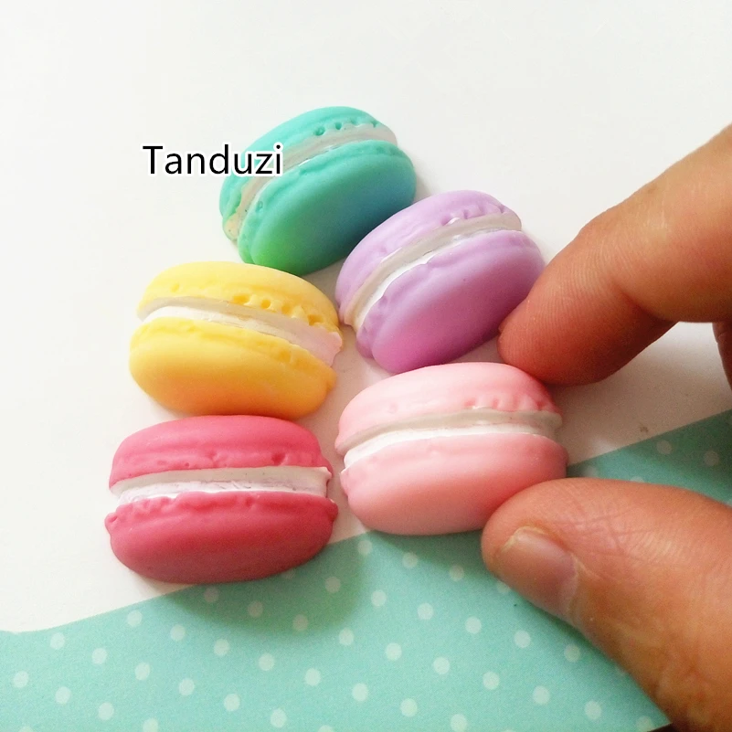 

Tanduzi 100pcs Wholesale Cute 1/2 Miniature Macaron Resin Macaroon Flatback Cabochon Scrapbooking DIY Resin Crafts