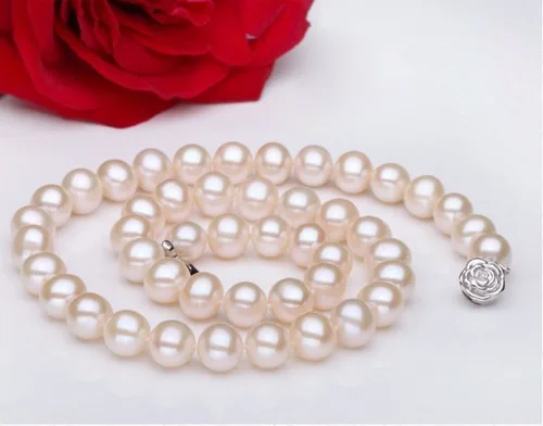 

huij 003355 AAAA 8-9mm White Akoya Cultured Pearl Necklace