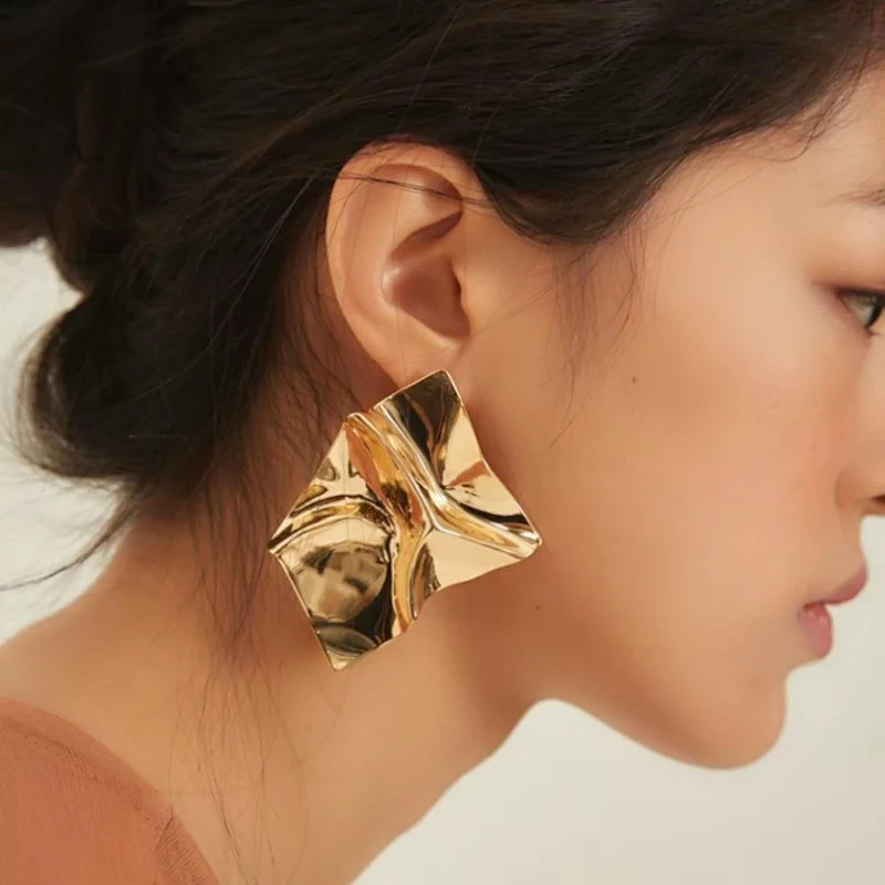 

Girlgo Brand Punk Style Maxi Geometric Vintage Statement Stud Earrings Wholesale Patry Gift Gold&Silver Plated Jewelry Hot Sale