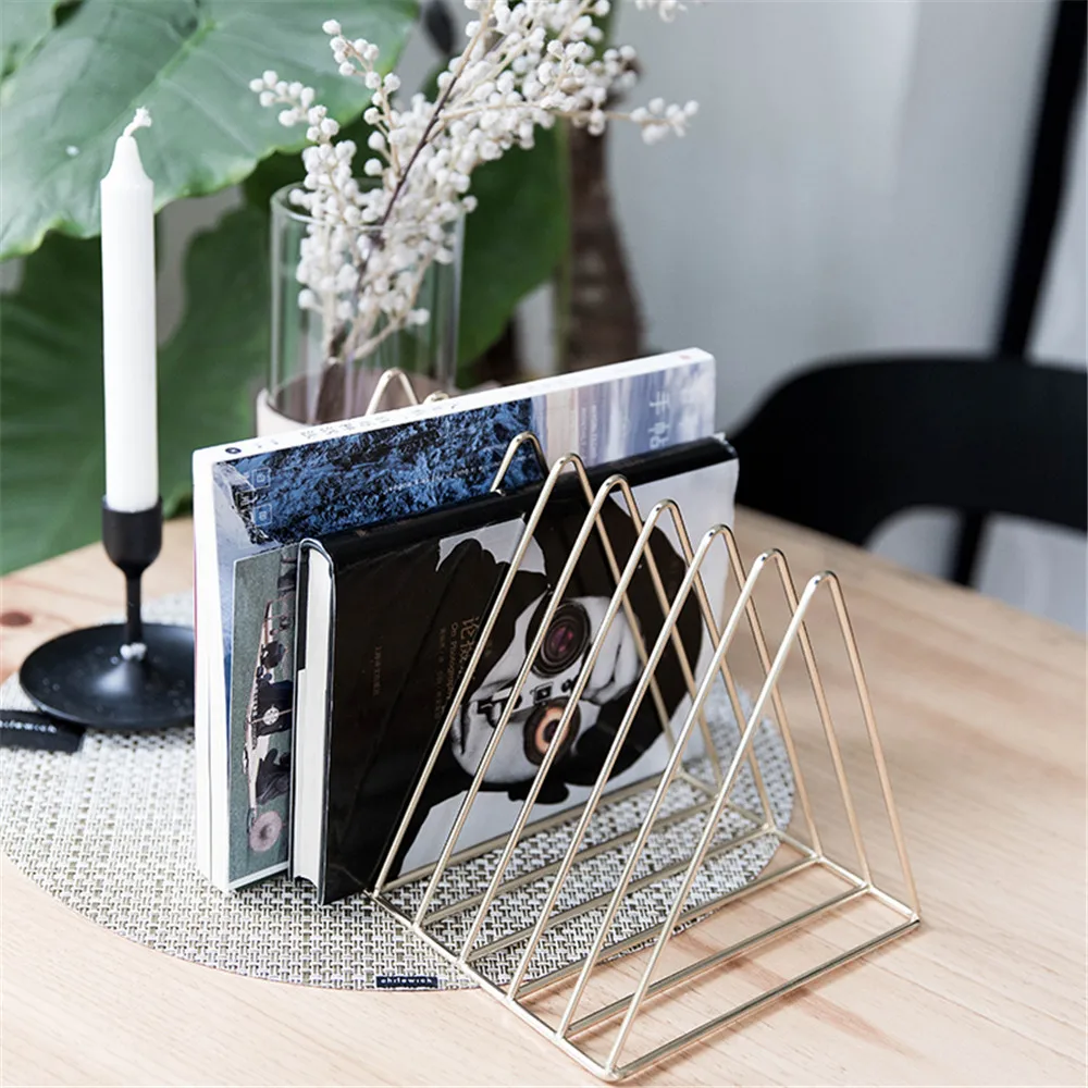 ارتفع الذهب رف سطح المكتب الصحف المجلات منظم رف الاسكندنافية المعادن تخزين الرف المنزل الديكور حامل