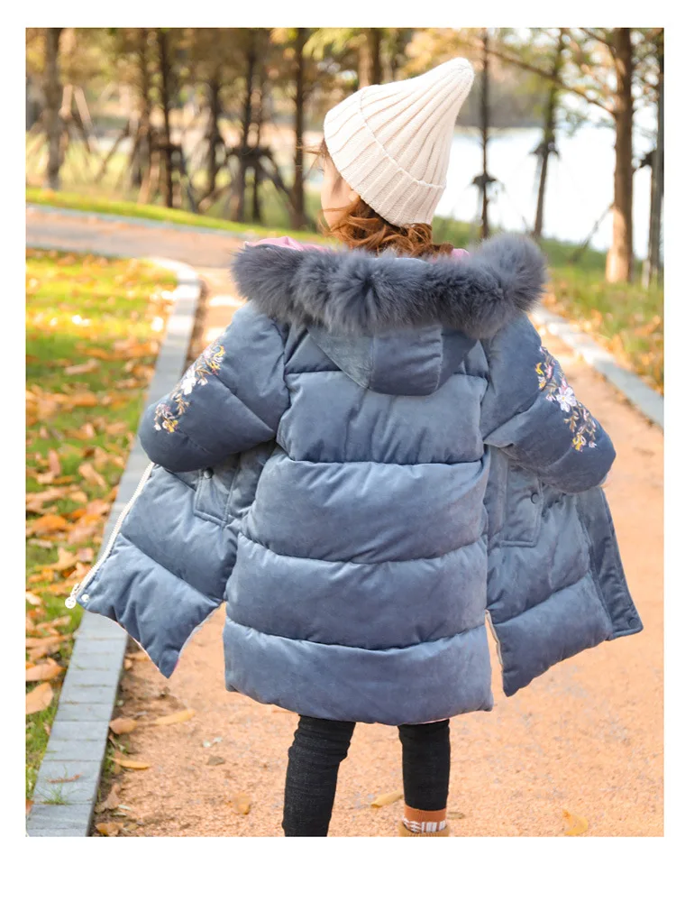 Зимнее пальто для маленьких девочек; Новинка года; детская одежда; зимняя куртка для девочек; утепленная детская верхняя одежда с капюшоном из велюра; От 3 до 13 лет