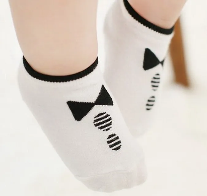 Хлопковые нескользящие носки для новорожденных, носки для малышей, носки-тапочки для мальчиков и девочек с милыми рисунками животных