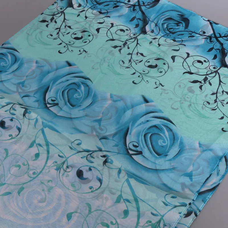 3614012736_176986948