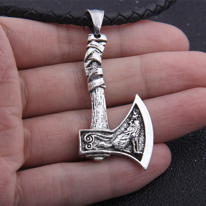 Dropshipping antique silver viking wolf and odin raven ax pendant necklace as birthday gift Dropshipping antique silver viking wolf and odin raven ax pendant necklace as birthday gift
